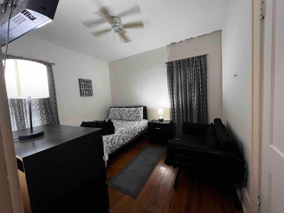 Comfortable 2-Bdrm Spacious Home With Wifi & Patio Ινδιανάπολη Εξωτερικό φωτογραφία