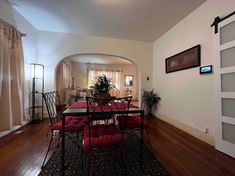 Comfortable 2-Bdrm Spacious Home With Wifi & Patio Ινδιανάπολη Εξωτερικό φωτογραφία